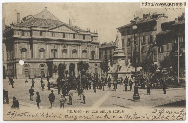 Milano - Piazza della Scala - click to next image