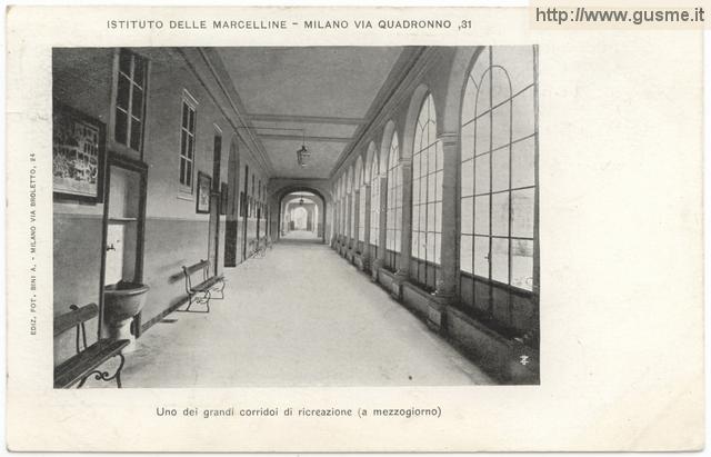 Milano - Istituto delle Marcelline - Uno dei grandi corridoi di ricreazione - click to next image