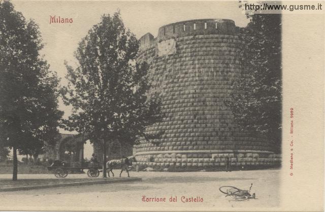 190~d Torrione del Castello - click to next image