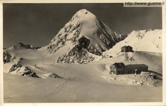 1949-07-12 Rifugio Casati verso il Gran Zebru'_Amonn-32691A-AV2Casa - click to next image