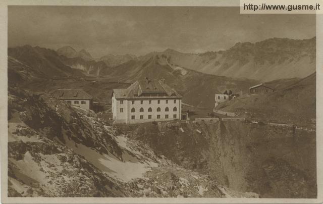 1930-no-vi Albergo Passo dello Stelvio_RoccFl-00004A-AV3giSt - click to next image