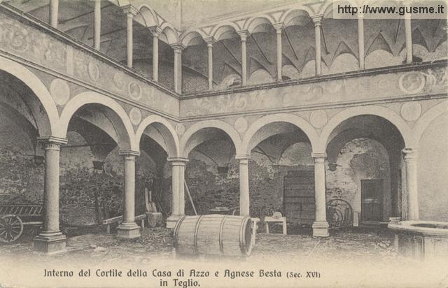 1911-08-17 Teglio-Interno del cortile della casa di Azzo e Agnese Besta_trinc-00603A-MV2tegl - click to next image