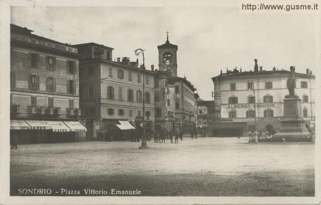 1924-04-18 Piazza Vittorio Emanuele_ErUTS-1255A-SO1gari - click to next image