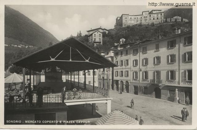 1940-07-05 Mercato coperto e piazza Vecchia_orvin-00006A-SO2pvec - click to next image