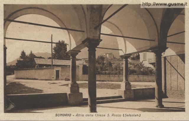 1933-12-19 Atrio della chiesa di S. Rocco_pezz -39665A-SO5sale - click to next image