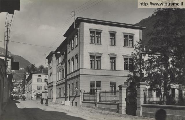 1939-no-vi Scuole Elementari in C. Battisti_senno-00021A-SO6batt - click to next image