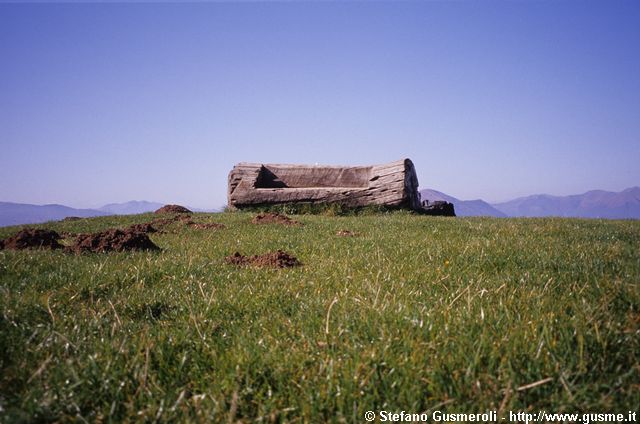  Panchina sul prato delle talpe - click to next image