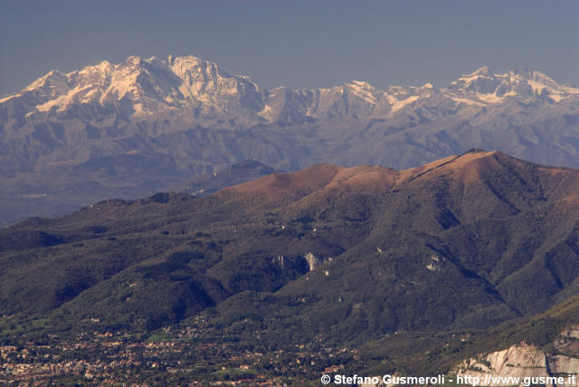  Monte Bolettone e monte Rosa - click to next image