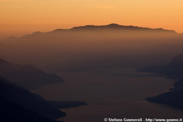  Tramonto sul lago di Como e sul monte S.Primo - click to next image