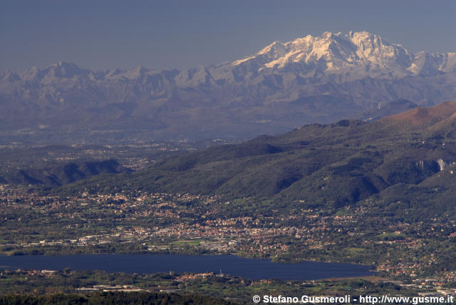  Lago di Pusiano e Monte Rosa - click to next image