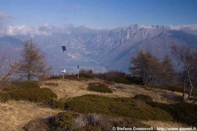  Prati verso la cima del Legnoncino - click to next image