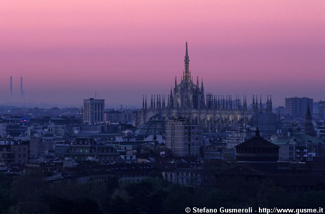  Torri Tavazzano e Duomo all'alba - click to next image