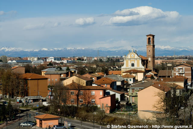  Edifici di viale del Popolo - click to next image