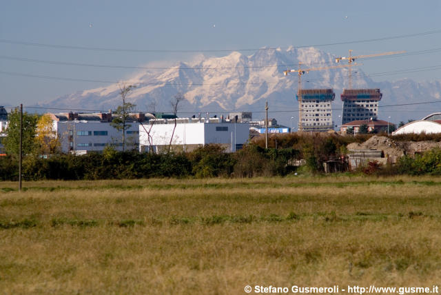  Campi verso il cantiere e monte Rosa - click to next image