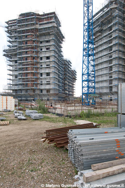  Cantiere edificio residenziale - click to next image