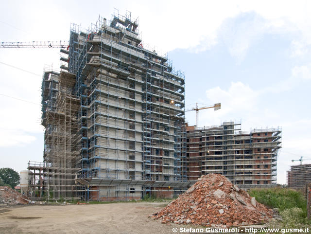  Cantiere edificio residenziale - click to next image