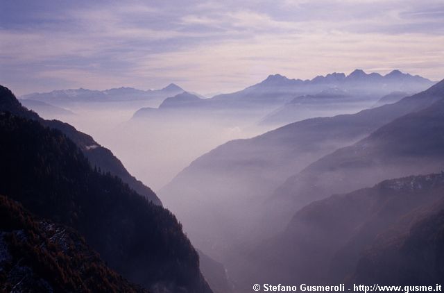  Foschia in val San Giacomo - click to next image