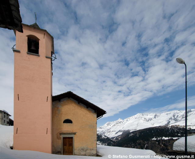  Chiesa e cime innevate - click to next image