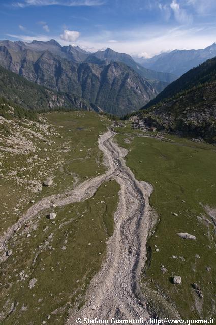  Alpe Campo in alta val Garzelli - click to next image