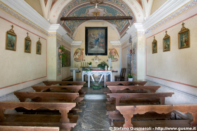  Interno della Chiesa - click to next image