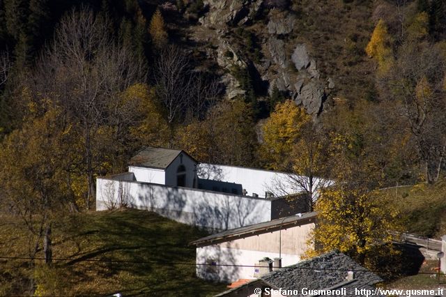  Cimitero di Pianazzo - click to next image