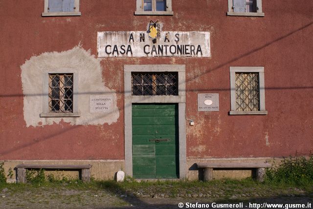  Casa Cantoniera - click to next image