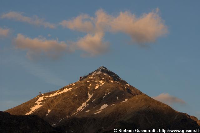  Pizzo Groppera al tramonto da Starleggia - click to next image