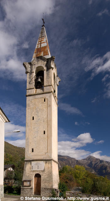  Campanile della chiesa dell'Addolorata - click to next image