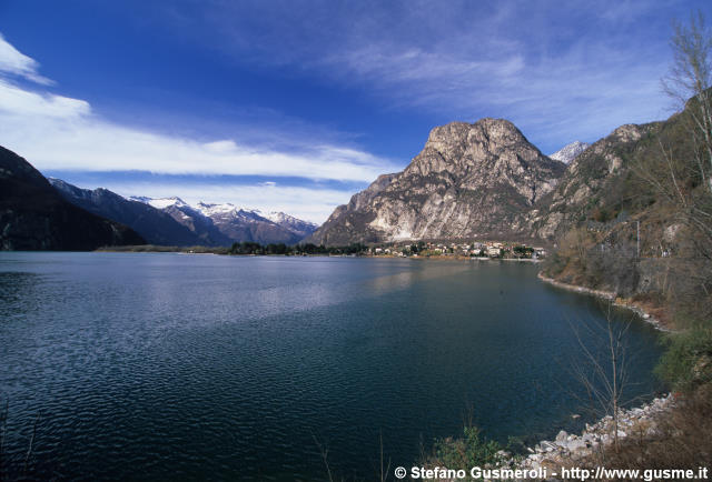  Lago di Mezzola - click to next image