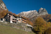 20101105_122949 Dasile sotto il Pizzo dello Scudo e il monte Saragiolo