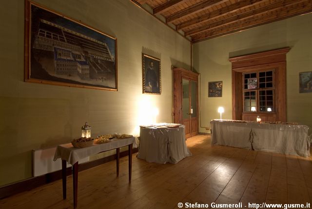  Sala da ballo con rinfresco - click to next image