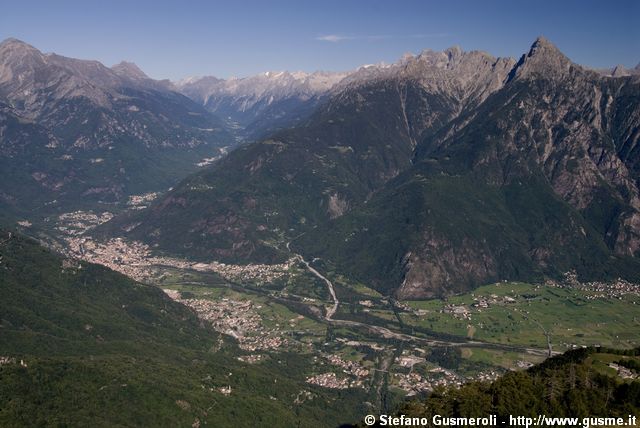  Piano di Chiavenna e pizzo di Prata - click to next image