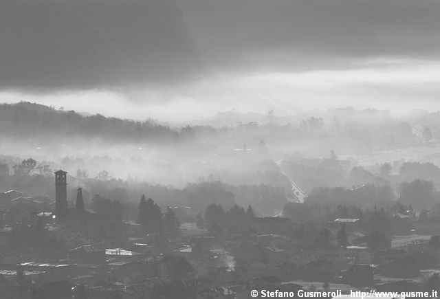  San Cassiano tra la nebbia - click to next image