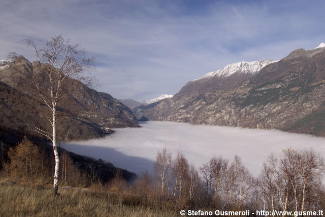  Val San Giacomo invasa di cirrocumuli - click to next image