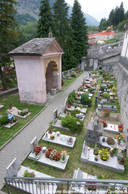  Cimitero - click to next image