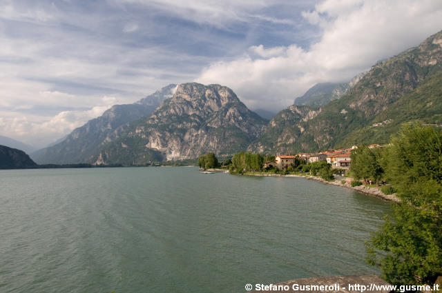  Lago di Mezzola presso Verceia - click to next image