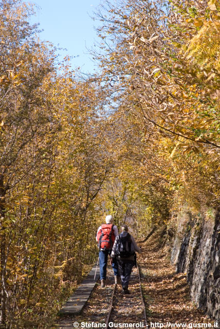  In cammino sul tracciolino - click to next image