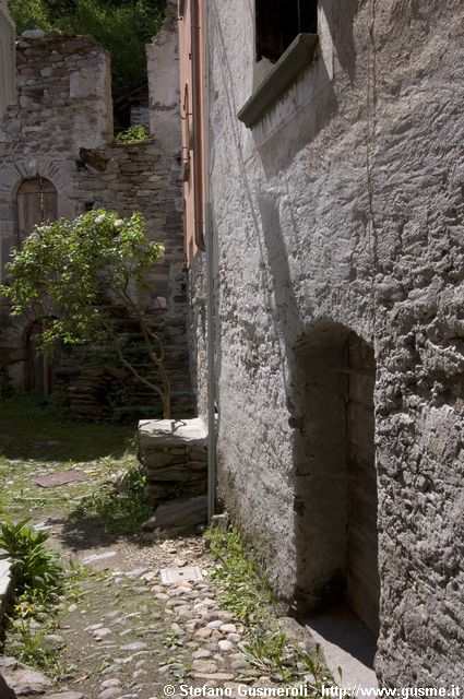  Scorcio di Chete - click to next image