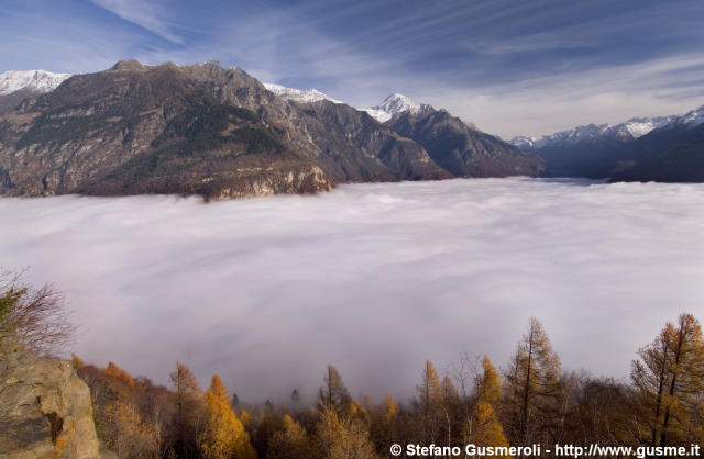  Cirrocumuli sulla val Bregaglia - click to next image